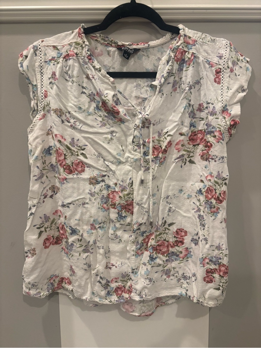 Buffalo David Bitton White Floral Tie-Front Blouse with Pink Roses